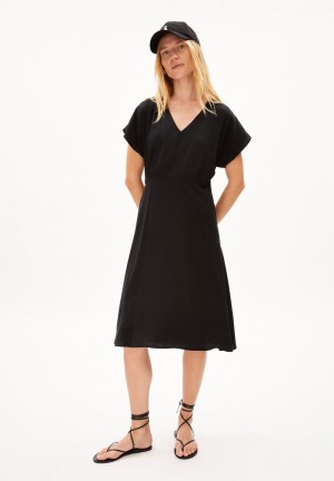 ARMEDANGELS AALBINE Woven Dress Regular Fit made of TENCEL™ Lyocell Mix Noir | 9547108-HY