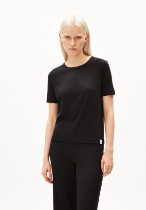 ARMEDANGELS GENEVRAA Rib T-Shirt Regular Fit made of TENCEL™ Lyocell Mix Noir | 0153869-GM