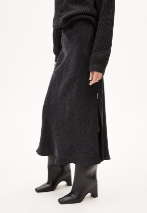 ARMEDANGELS GRAATIA JACQ Woven Skirt Regular Fit made of TENCEL™ Lyocell Mix Noir | 1872503-UP
