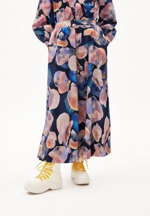 ARMEDANGELS JASINAA NATURE JEWELS Woven Skirt Loose Fit made of Organic Cotton Noir | 2497835-WI