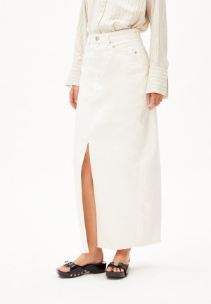 ARMEDANGELS KITAARI DEMI Denim Skirt Slim Fit made of recycled Cotton Blanche | 8102436-XD