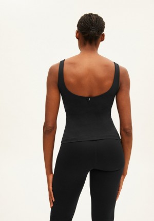 ARMEDANGELS LAALI Activewear Top made of Polyamide Mix (recycled) Noir | 1908367-MY