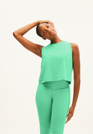 ARMEDANGELS MANJAA Activewear Top made of TENCEL™ Lyocell Bright Lime-indigo | 3460817-TA