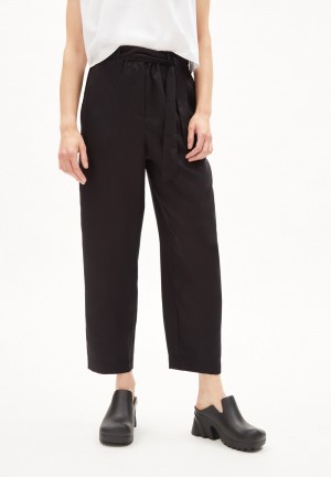 ARMEDANGELS SAAMERA Woven Pants Relaxed Fit made of TENCEL™ Lyocell Noir | 6341825-AC