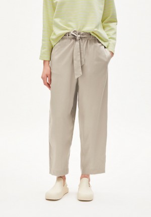 ARMEDANGELS SAAMERA Woven Pants Relaxed Fit made of TENCEL™ Lyocell Noir | 2387095-KO